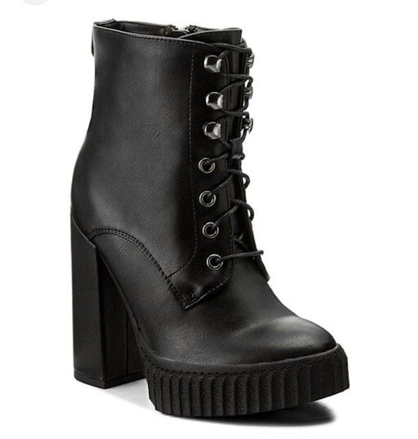Guess Scarpe da donna: GUESS Giulia Ankle Boot Stiefelette NEU 39 NEU – Nuovo (secondo la descrizione) da Bern venduto da BrischitteBern 2